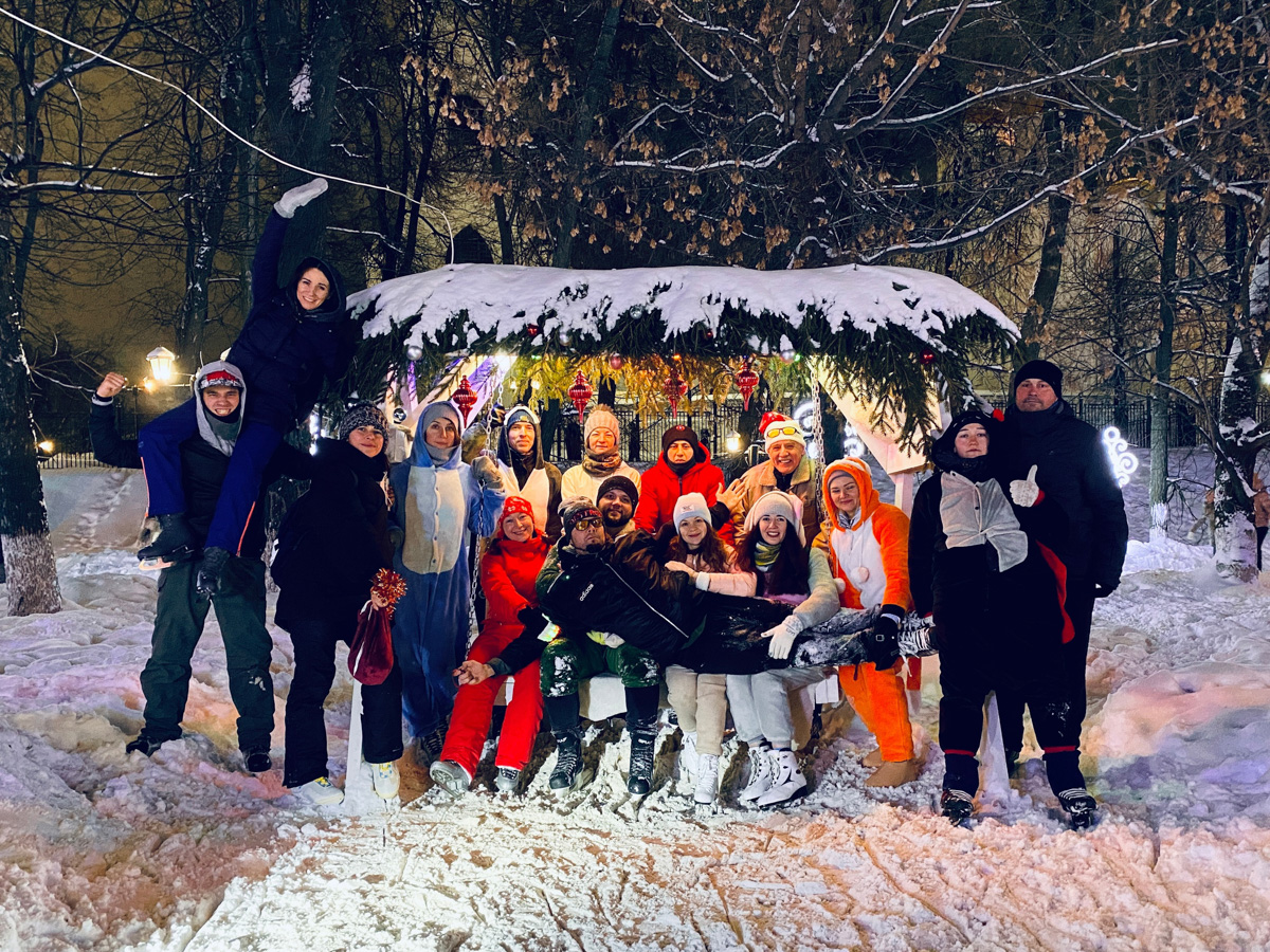 Скинуть «праздничный» вес можно не только пропотев на тренажёрах, но и отправившись навстречу приключениям в приятной компании. Заинтригованы? Расчехляем лыжи, ватрушки, сноуборды, готовимся к выездным пешим прогулкам, получаем удовольствие от проведённого в компании жизнерадостных ребят уикенда! А подробнее о новом местном велоклубе «Владимир» рассказывает его основатель, музыкант Андрей Трубин.