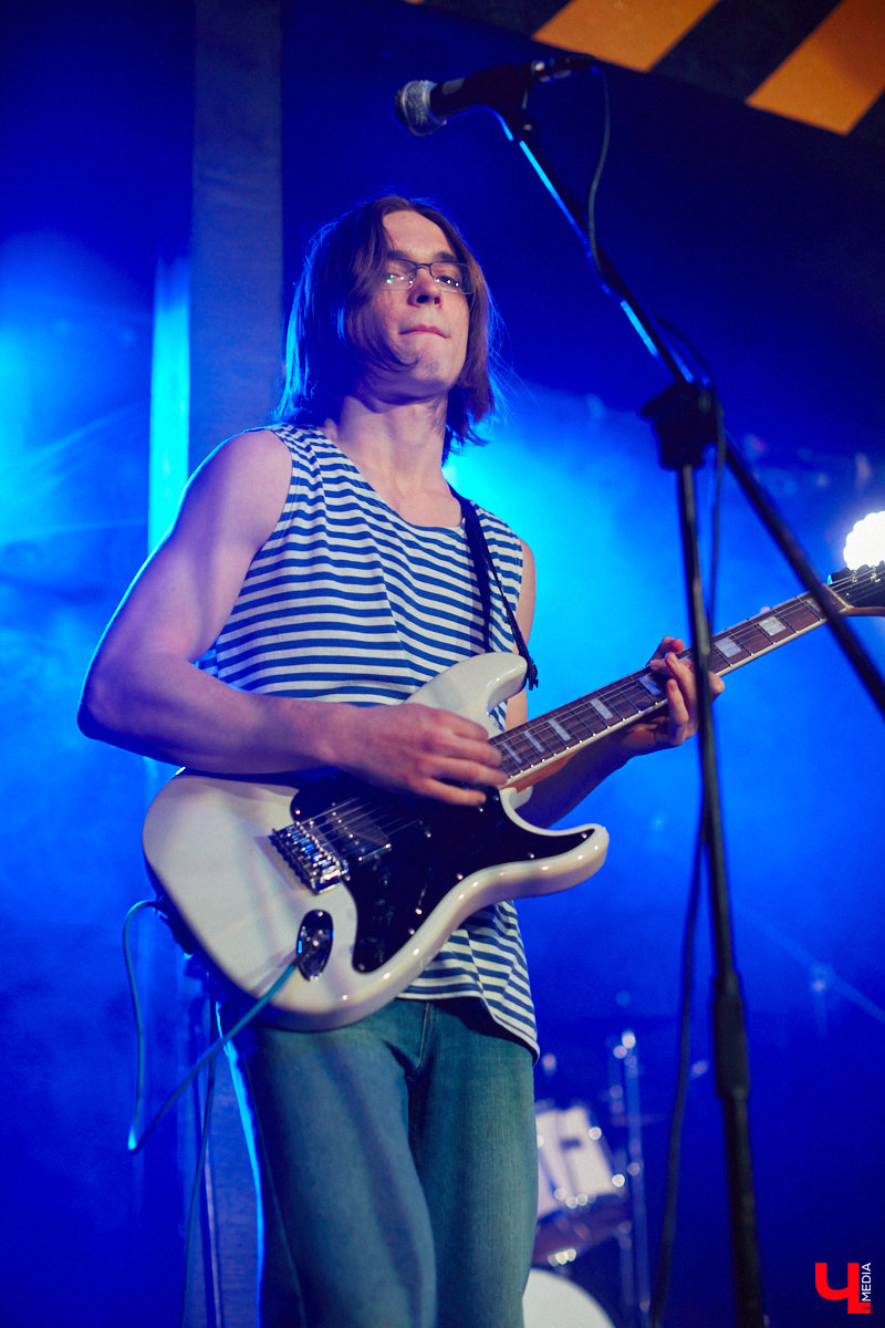 В последний день новогодних праздников в областном центре состоялся уже третий по счету этап фестиваля-конкурса «ВладРок’2022». «Ключ-Медиа» продолжает вести летопись уникального для города события, на этот раз прошедшего с элементами экстрима!