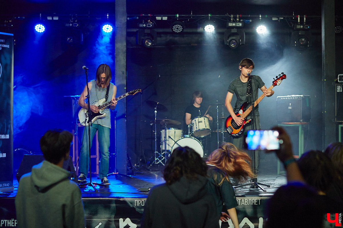 В последний день новогодних праздников в областном центре состоялся уже третий по счету этап фестиваля-конкурса «ВладРок’2022». «Ключ-Медиа» продолжает вести летопись уникального для города события, на этот раз прошедшего с элементами экстрима!