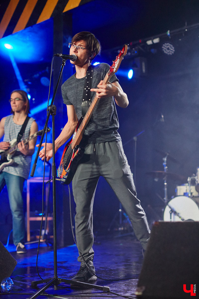 В последний день новогодних праздников в областном центре состоялся уже третий по счету этап фестиваля-конкурса «ВладРок’2022». «Ключ-Медиа» продолжает вести летопись уникального для города события, на этот раз прошедшего с элементами экстрима!