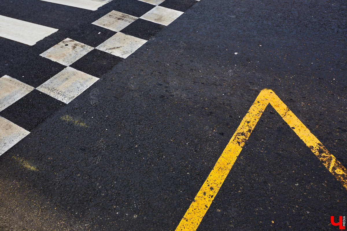 Появление подземного туннеля в Юрьевце, первые проекционные «зебры», перекрытые дороги, новый въезд в Суздаль, подорожание проезда, наказанные перевозчики общественного транспорта… Разбираемся, что произошло на городских дорогах во время и после праздничных каникул.