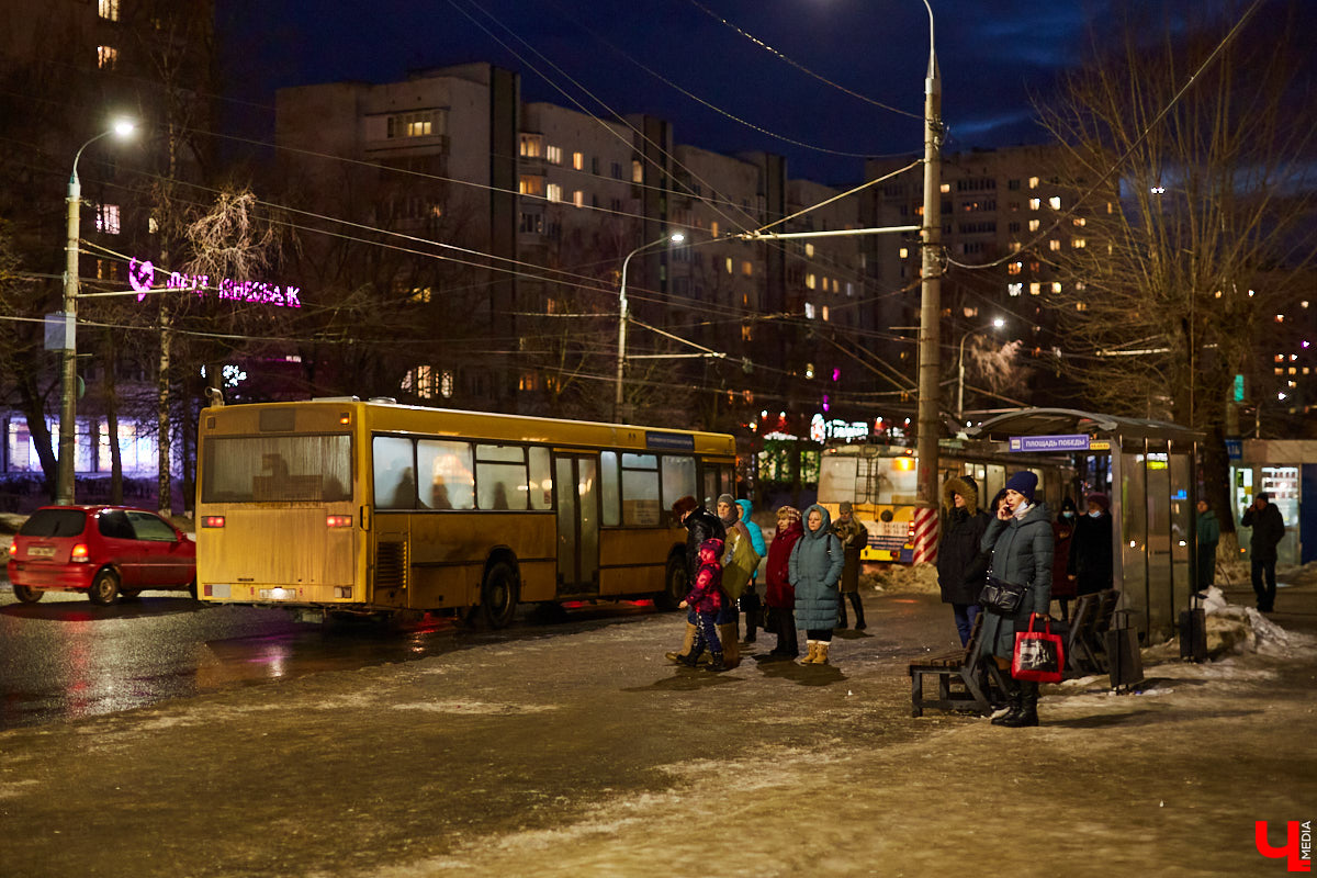 Появление подземного туннеля в Юрьевце, первые проекционные «зебры», перекрытые дороги, новый въезд в Суздаль, подорожание проезда, наказанные перевозчики общественного транспорта… Разбираемся, что произошло на городских дорогах во время и после праздничных каникул.