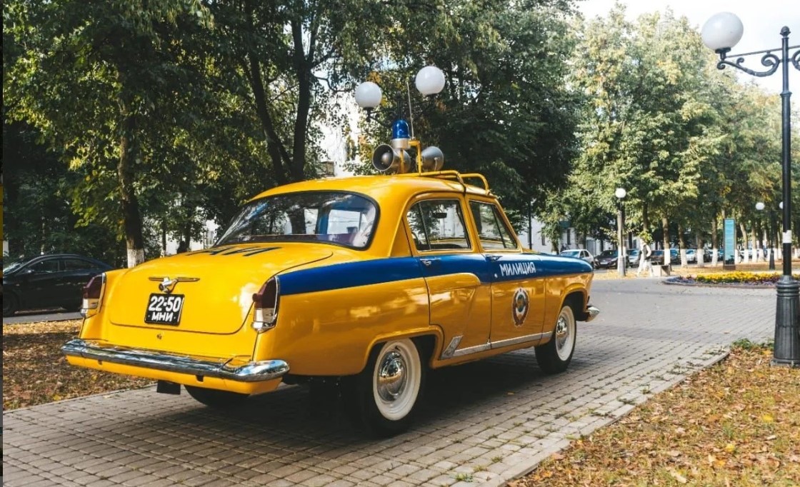 Задумались о покупке нового автомобиля, но хочется чего-то необычного? Тогда обратите внимание на нашу подборку. Эти машины довольно редко встречаются на дорогах сегодня, но их реально приобрести. Причем во Владимирской области. И сделать это могут люди с совершенно разным достатком. Погнали! 