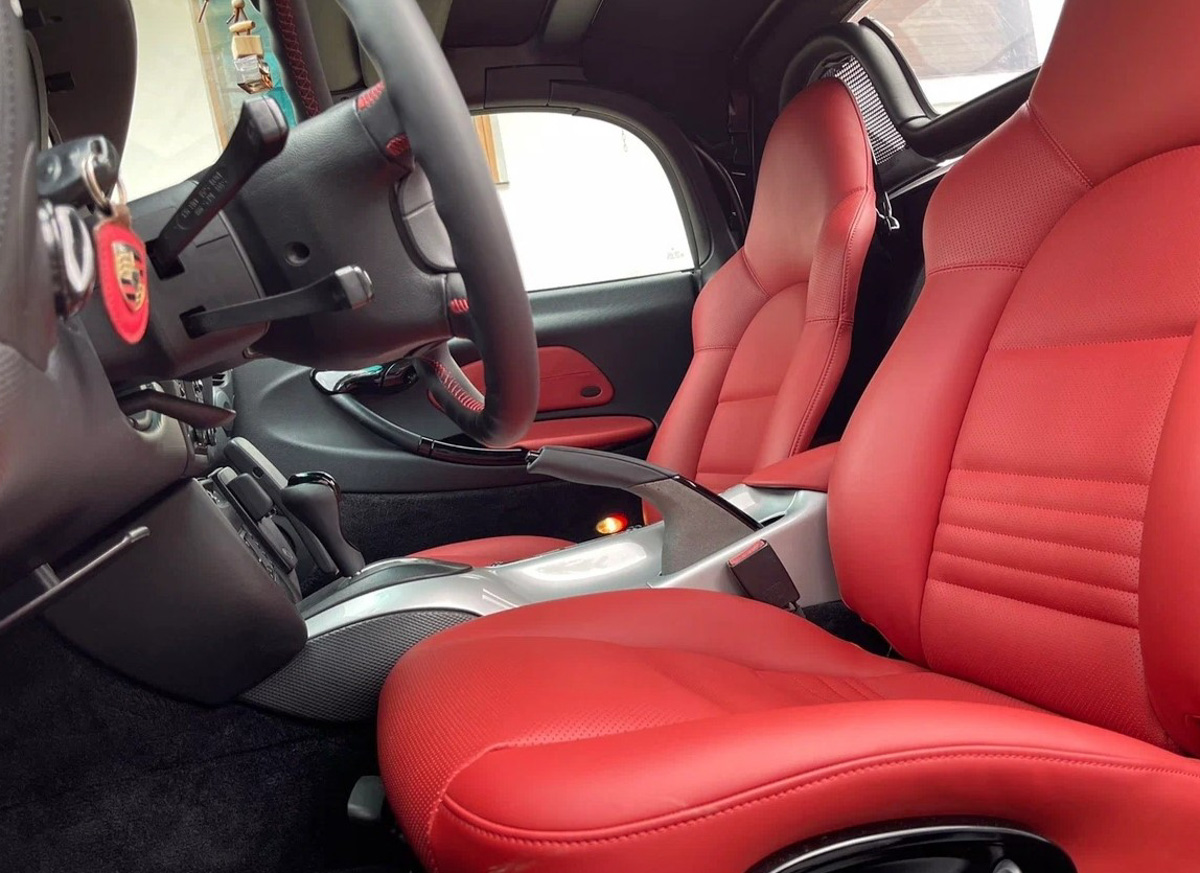 Задумались о покупке нового автомобиля, но хочется чего-то необычного? Тогда обратите внимание на нашу подборку. Эти машины довольно редко встречаются на дорогах сегодня, но их реально приобрести. Причем во Владимирской области. И сделать это могут люди с совершенно разным достатком. Погнали! 