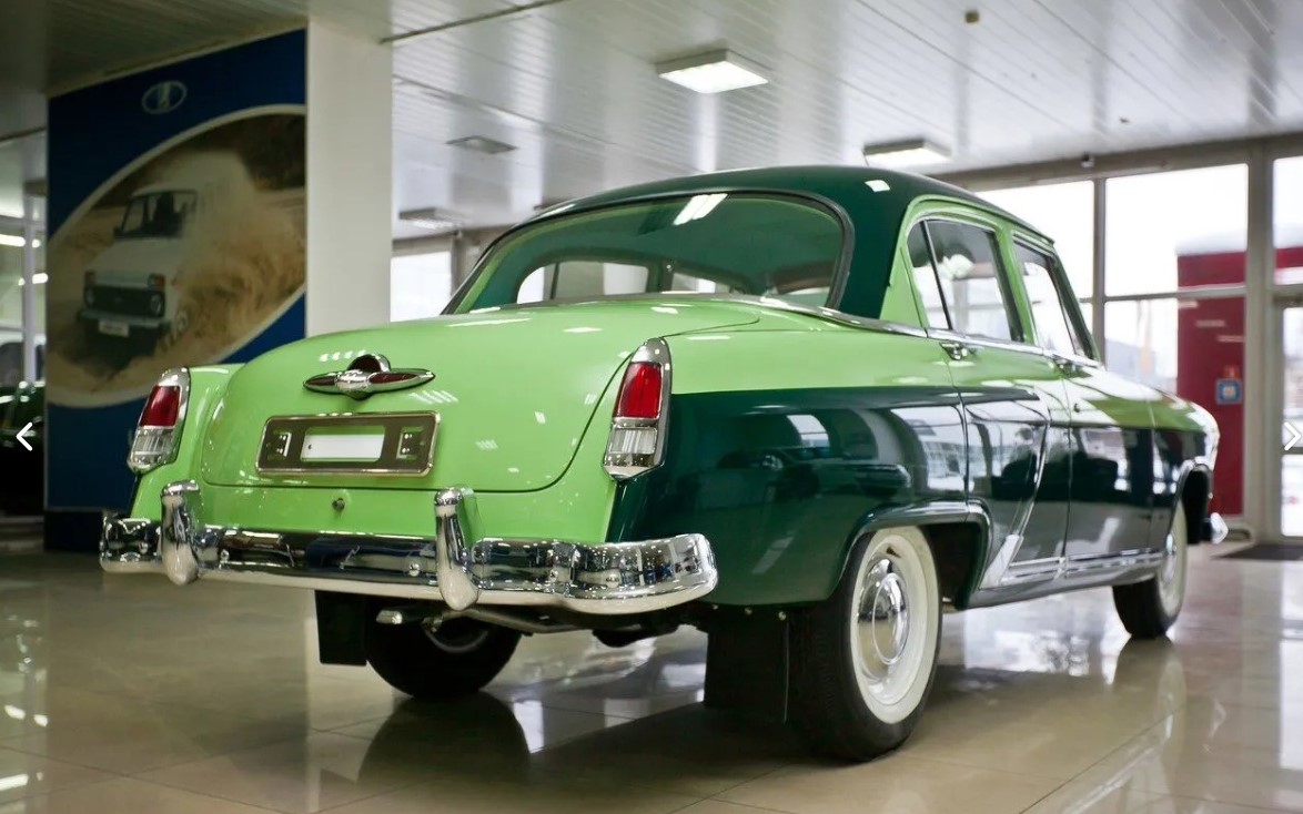 Задумались о покупке нового автомобиля, но хочется чего-то необычного? Тогда обратите внимание на нашу подборку. Эти машины довольно редко встречаются на дорогах сегодня, но их реально приобрести. Причем во Владимирской области. И сделать это могут люди с совершенно разным достатком. Погнали! 