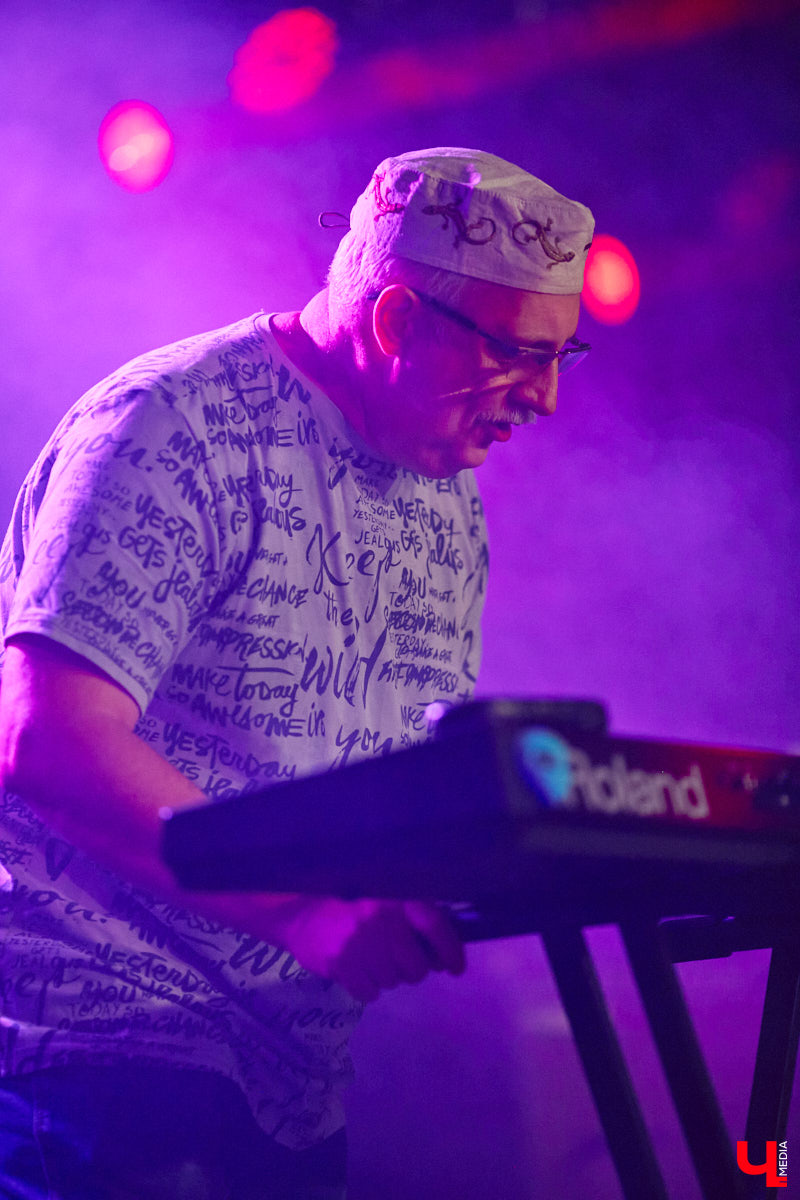 Во Владимире завершился фестиваль-конкурс «ВладРок’2022». Всё еще ощущая его послевкусие, «Ключ-Медиа» тем не менее готов подвести итоги.