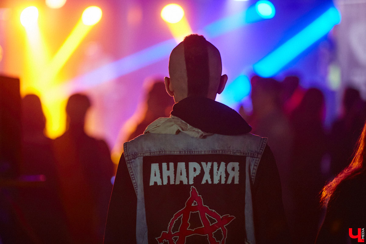 Во Владимире завершился фестиваль-конкурс «ВладРок’2022». Всё еще ощущая его послевкусие, «Ключ-Медиа» тем не менее готов подвести итоги.