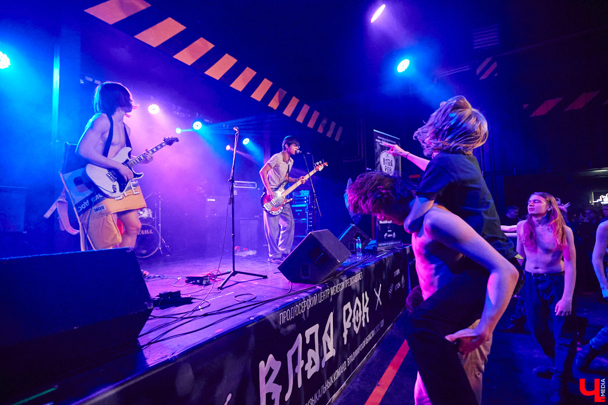 Во Владимире завершился фестиваль-конкурс «ВладРок’2022». Всё еще ощущая его послевкусие, «Ключ-Медиа» тем не менее готов подвести итоги.