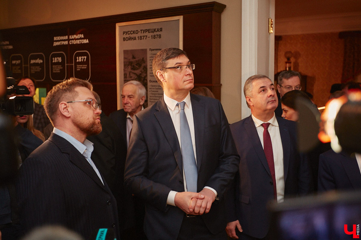 Под конец января, спустя три года реставрации, двери обновлённого Дома-музея Столетовых открылись. План по модернизации выполнен, теперь находиться в жилище семьи Столетовых стало ещё интереснее: внутри стильно, модно, молодёжно, интерактивно. Если раньше до этой культурной локации ноги вас не доводили, то пора ситуацию исправлять. Почему? Рассказываем и показываем в материале.