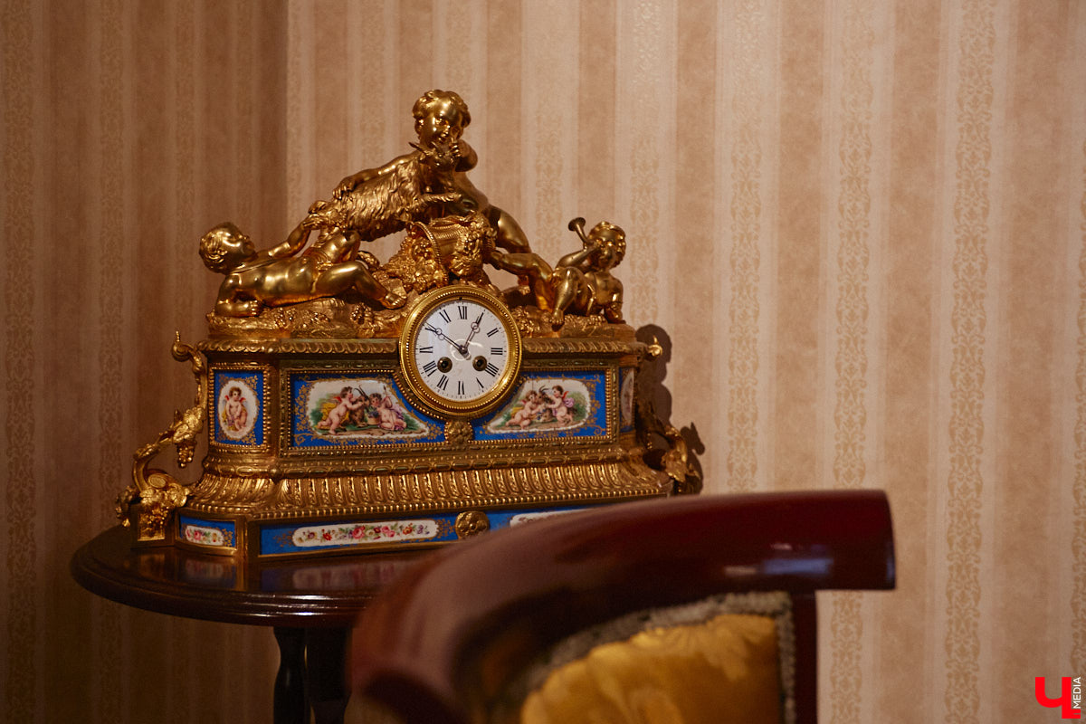 Под конец января, спустя три года реставрации, двери обновлённого Дома-музея Столетовых открылись. План по модернизации выполнен, теперь находиться в жилище семьи Столетовых стало ещё интереснее: внутри стильно, модно, молодёжно, интерактивно. Если раньше до этой культурной локации ноги вас не доводили, то пора ситуацию исправлять. Почему? Рассказываем и показываем в материале.