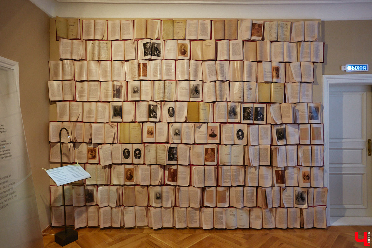 Под конец января, спустя три года реставрации, двери обновлённого Дома-музея Столетовых открылись. План по модернизации выполнен, теперь находиться в жилище семьи Столетовых стало ещё интереснее: внутри стильно, модно, молодёжно, интерактивно. Если раньше до этой культурной локации ноги вас не доводили, то пора ситуацию исправлять. Почему? Рассказываем и показываем в материале.