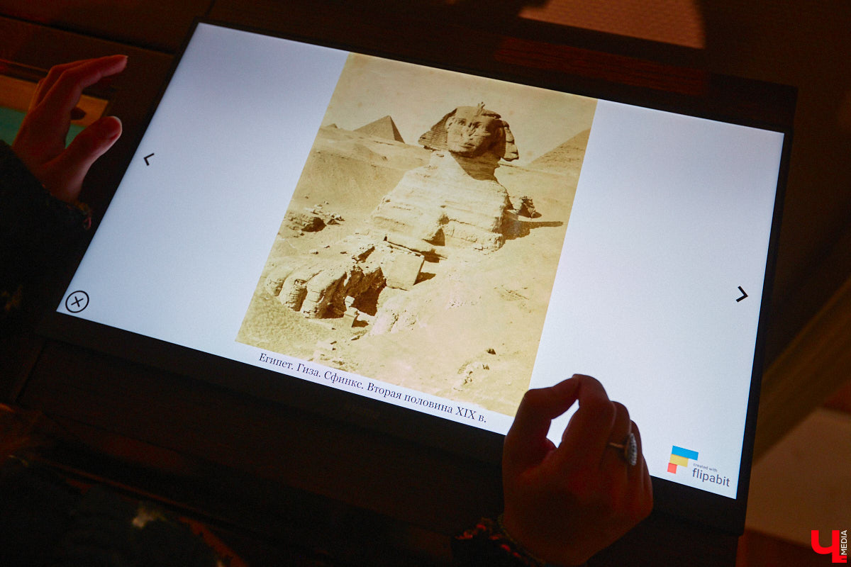 Под конец января, спустя три года реставрации, двери обновлённого Дома-музея Столетовых открылись. План по модернизации выполнен, теперь находиться в жилище семьи Столетовых стало ещё интереснее: внутри стильно, модно, молодёжно, интерактивно. Если раньше до этой культурной локации ноги вас не доводили, то пора ситуацию исправлять. Почему? Рассказываем и показываем в материале.