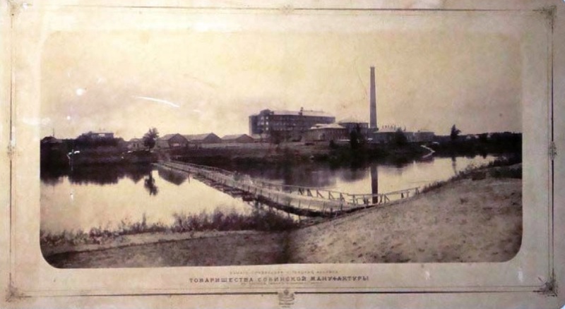 Только из доклада уездного исправника владимирскому губернатору стало известно об обширной благотворительной деятельности владельца Собинской ткацкой фабрики Александра Лосева, которой собственно и в городе Владимире-то не проживал. Большинство объектов, построенных на его деньги, стоят в нашем городе до сих пор.