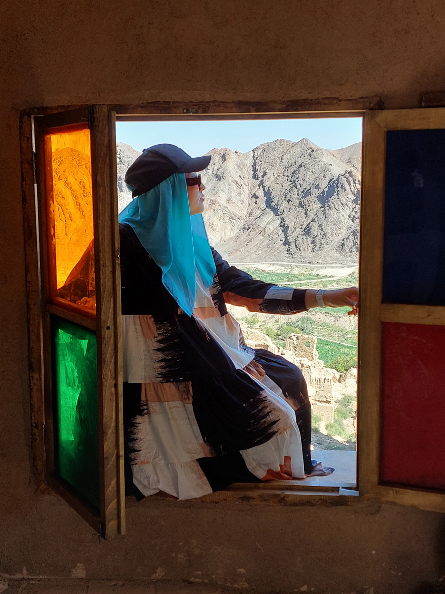 Владимирский документалист-исследователь Андрей Дубровский в феврале выпустит первую книгу о путешествии в Иран. Стоит ли россиянам ехать в страну с «оси зла»? Опасна ли она для туристов? И что можно в стране, где ничего нельзя? Ищите ответы в нашем интервью.