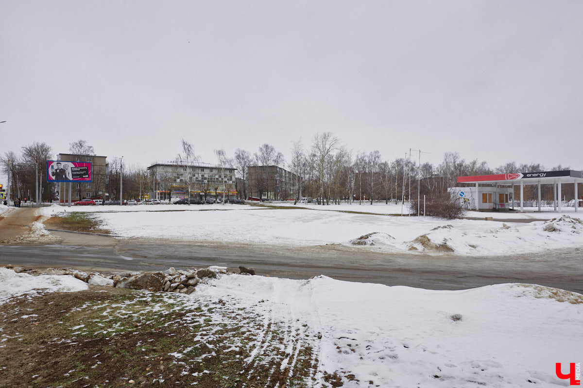 Люди устроены таким образом, что всегда чего-нибудь ждут. Например, открытия объектов, которые, к сожалению, иногда превращаются в долгострои, а то и вовсе остаются лишь на бумаге. Сегодня речь пойдет о трех из них.