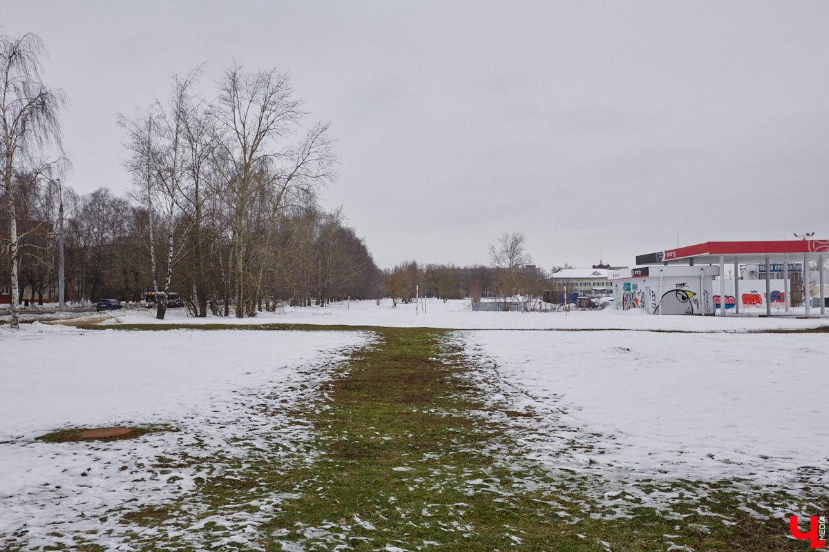 Люди устроены таким образом, что всегда чего-нибудь ждут. Например, открытия объектов, которые, к сожалению, иногда превращаются в долгострои, а то и вовсе остаются лишь на бумаге. Сегодня речь пойдет о трех из них.
