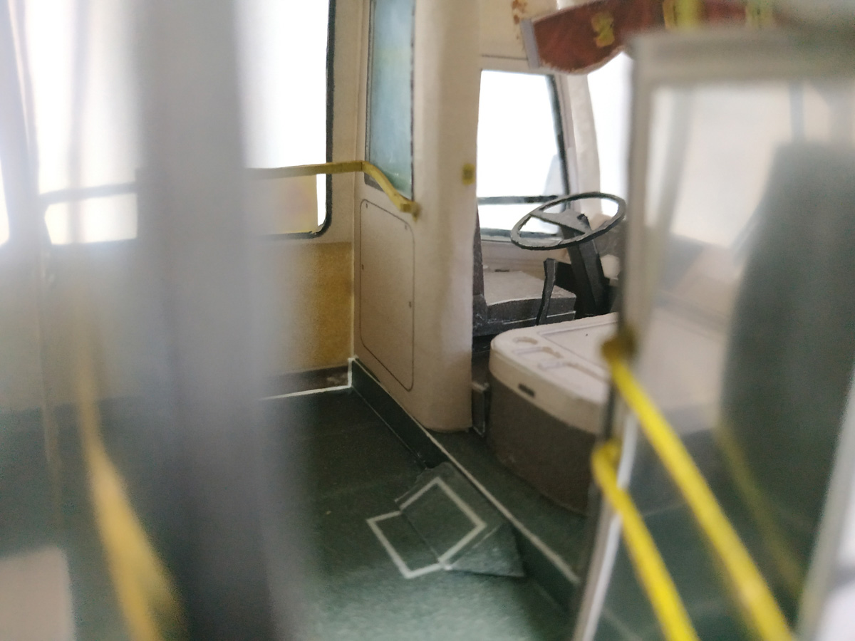 17-летний школьник из Гусь-Хрустального собирает модели автобусов и автомобилей. В его коллекции уже больше 10 экземпляров. И это только начало. В будущем молодой человек хочет работать на заводе и делать транспорт в масштабе 1:1.