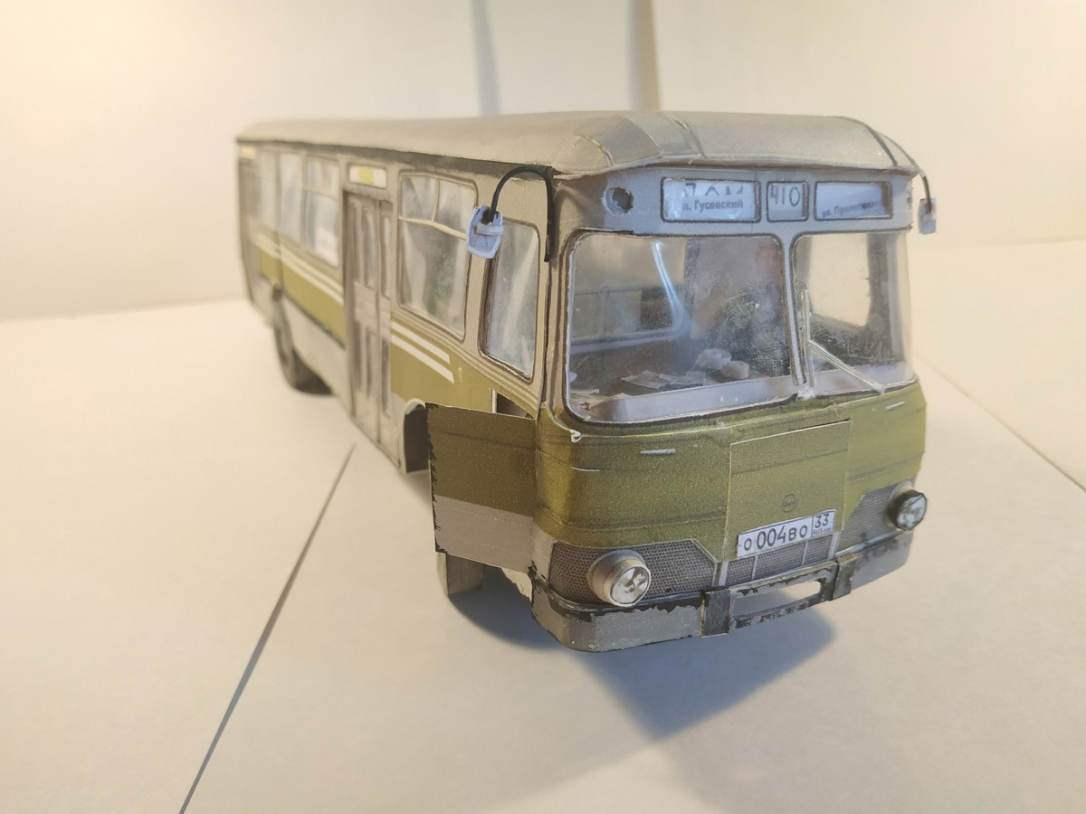 17-летний школьник из Гусь-Хрустального собирает модели автобусов и автомобилей. В его коллекции уже больше 10 экземпляров. И это только начало. В будущем молодой человек хочет работать на заводе и делать транспорт в масштабе 1:1.