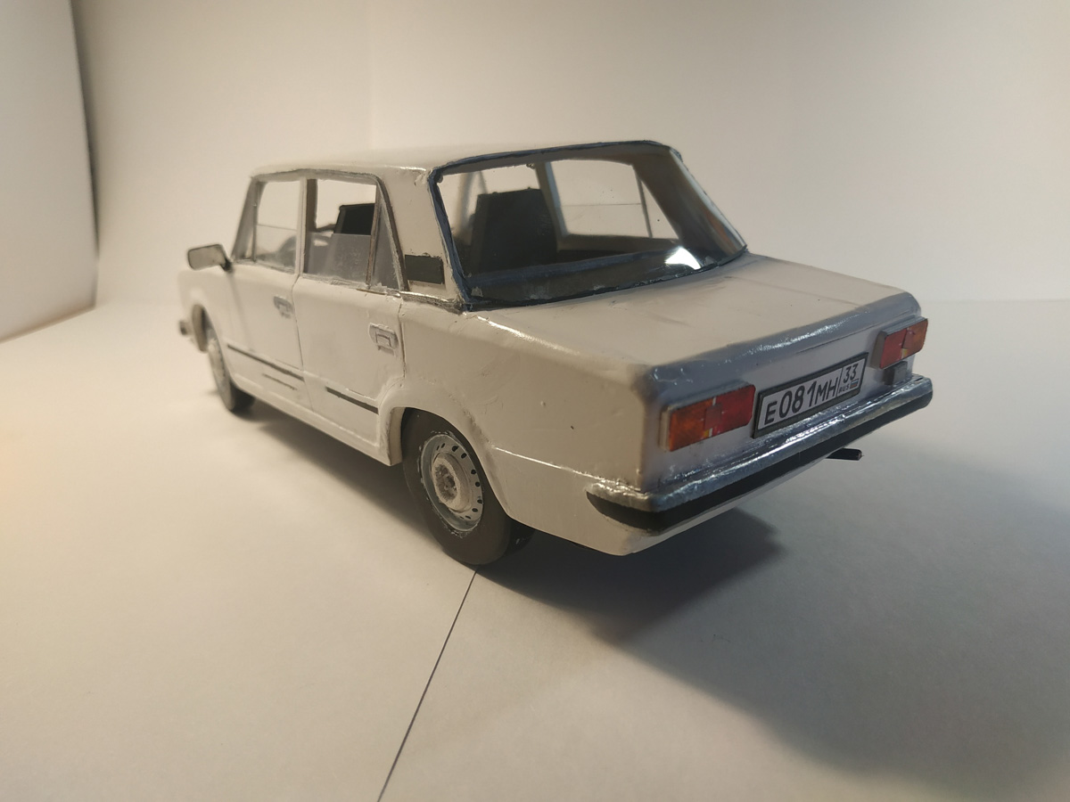 17-летний школьник из Гусь-Хрустального собирает модели автобусов и автомобилей. В его коллекции уже больше 10 экземпляров. И это только начало. В будущем молодой человек хочет работать на заводе и делать транспорт в масштабе 1:1.