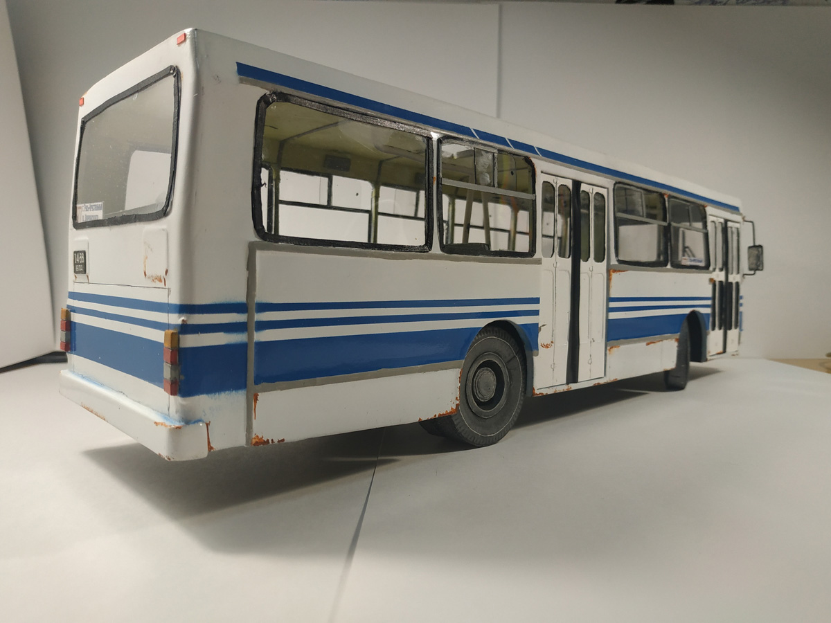 17-летний школьник из Гусь-Хрустального собирает модели автобусов и автомобилей. В его коллекции уже больше 10 экземпляров. И это только начало. В будущем молодой человек хочет работать на заводе и делать транспорт в масштабе 1:1.