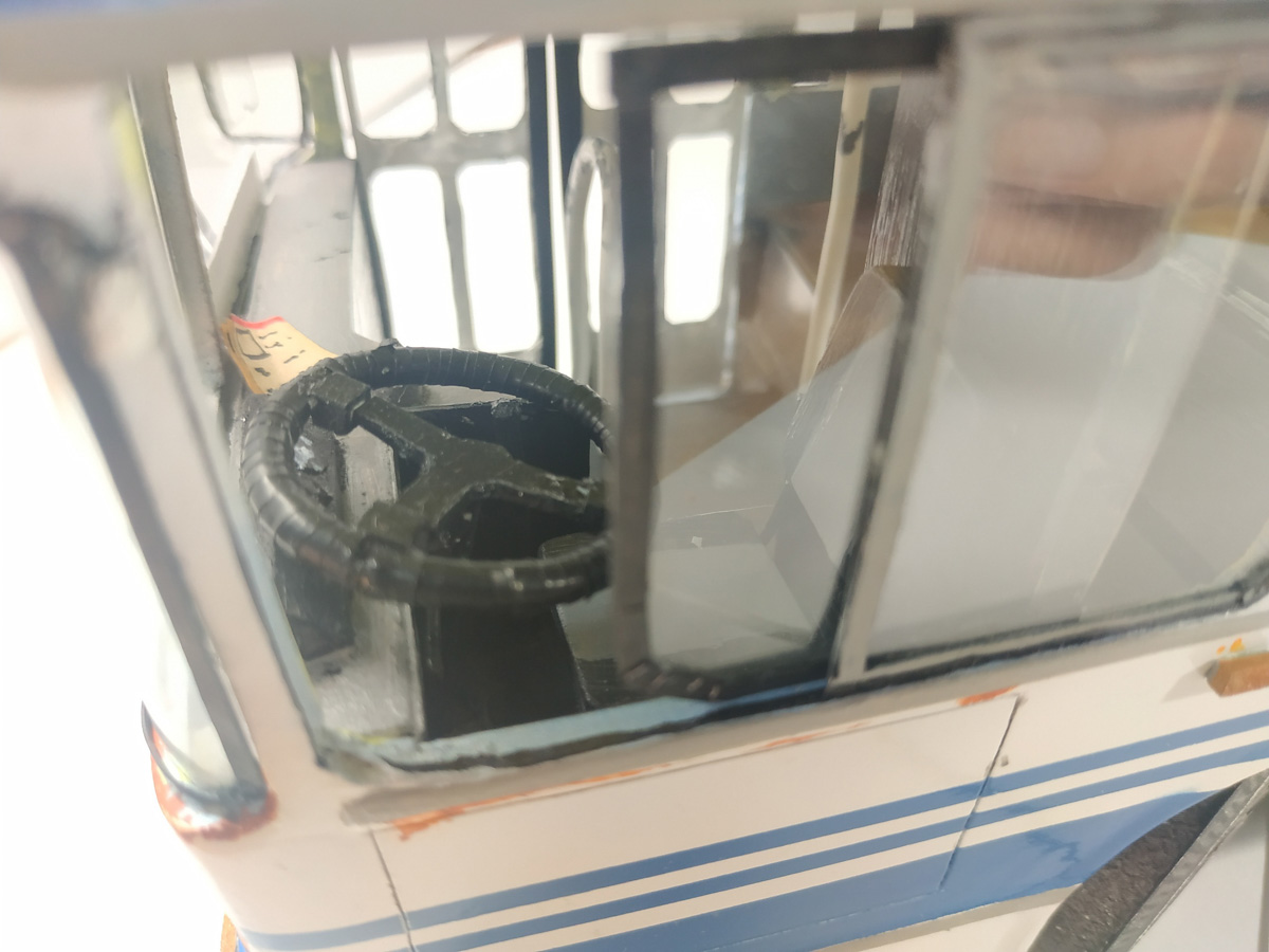 17-летний школьник из Гусь-Хрустального собирает модели автобусов и автомобилей. В его коллекции уже больше 10 экземпляров. И это только начало. В будущем молодой человек хочет работать на заводе и делать транспорт в масштабе 1:1.