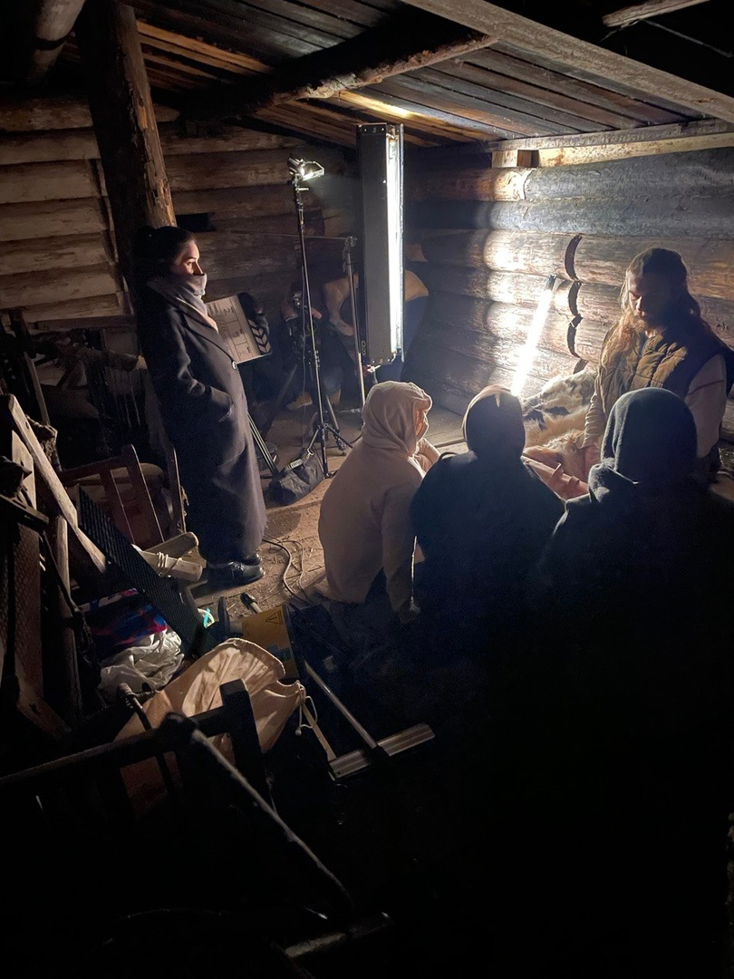 Мини-сериал про былинного богатыря Илью Муромца планирует снять команда из Екатеринбурга. Выпускники школы кино Свердловской киностудии создали тизер для краудфандинговой платформы и открыли сбор средств для съемок. Ребята решили рассказать о герое из Мурома в жанре магического реализма. «Ключ-Медиа» связался с продюсером проекта и узнал подробности.