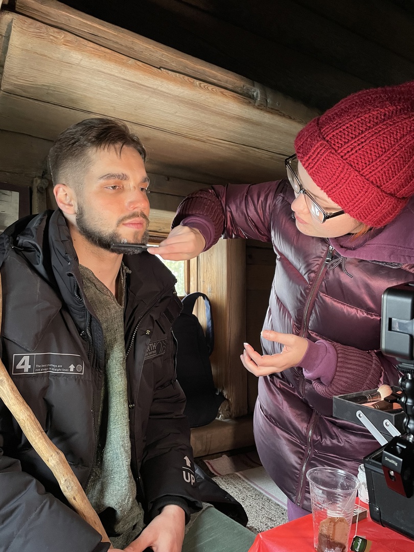 Мини-сериал про былинного богатыря Илью Муромца планирует снять команда из Екатеринбурга. Выпускники школы кино Свердловской киностудии создали тизер для краудфандинговой платформы и открыли сбор средств для съемок. Ребята решили рассказать о герое из Мурома в жанре магического реализма. «Ключ-Медиа» связался с продюсером проекта и узнал подробности.