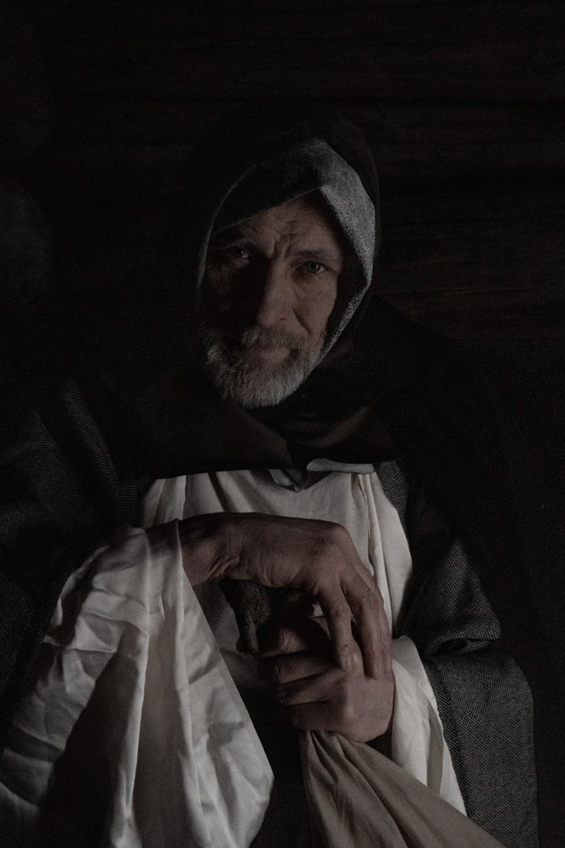 Мини-сериал про былинного богатыря Илью Муромца планирует снять команда из Екатеринбурга. Выпускники школы кино Свердловской киностудии создали тизер для краудфандинговой платформы и открыли сбор средств для съемок. Ребята решили рассказать о герое из Мурома в жанре магического реализма. «Ключ-Медиа» связался с продюсером проекта и узнал подробности.