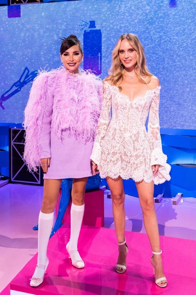 Ковровский парикмахер-колорист Илья Староверов будет биться за главный приз — миллион рублей — в новом шоу на ТНТ «Бьюти Баттл»! Ведущей проекта стала певица Глюк’oZа, а в число жюри вошла фэшн-блогер Карина Нигай. Своими впечатлениями от работы со звездами Илья уже поделился с нашим изданием.