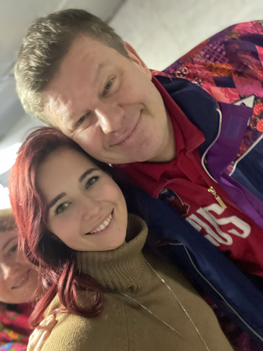 Владимирская танцовщица Лера Лебедева осуществила свою давнюю мечту: шагнула в сторону телевидения, став ученицей Школы Первого канала! На протяжении трёх недель девушка посещала реальные павильоны, участвовала в съёмках передач, общалась с «легендарио». На достигнутом останавливаться она, конечно же, не собирается. Подробнее о ТВ-путешествии Дансеры читайте в материале «Ключ-Медиа».