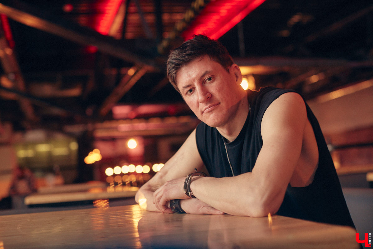 Пожалуй, именно «Ключ-Медиа» как никто пристально следил за крупнейшим музыкальным фестивалем региона — «ВладРоком». Что ж, мероприятие прошло с успехом. Осталось насладиться его послевкусием. И таковым будет наше интервью с победителем конкурса — группой ataka.