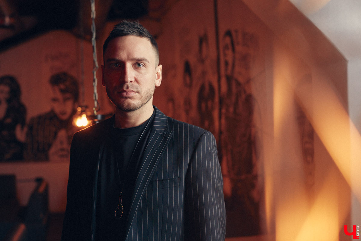 Пожалуй, именно «Ключ-Медиа» как никто пристально следил за крупнейшим музыкальным фестивалем региона — «ВладРоком». Что ж, мероприятие прошло с успехом. Осталось насладиться его послевкусием. И таковым будет наше интервью с победителем конкурса — группой ataka.