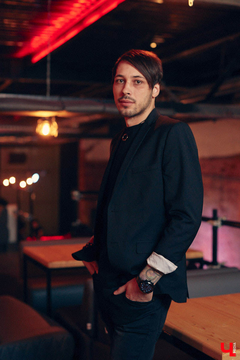 Пожалуй, именно «Ключ-Медиа» как никто пристально следил за крупнейшим музыкальным фестивалем региона — «ВладРоком». Что ж, мероприятие прошло с успехом. Осталось насладиться его послевкусием. И таковым будет наше интервью с победителем конкурса — группой ataka.