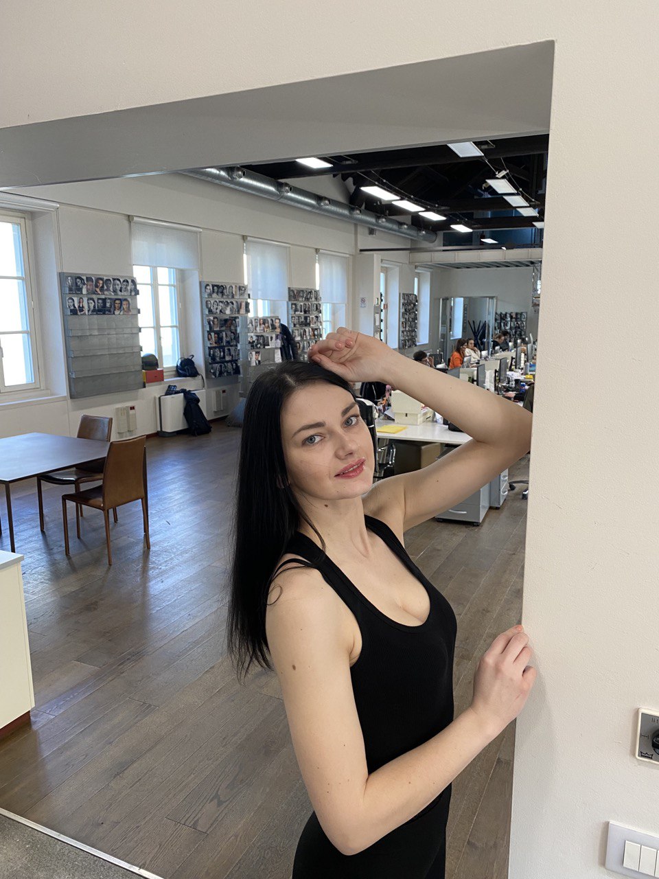 Милан, держись! Владимирская модель Анастасия Машурова прошла множество кастингов и получила сразу несколько предложений о работе на Неделе моды в Италии.