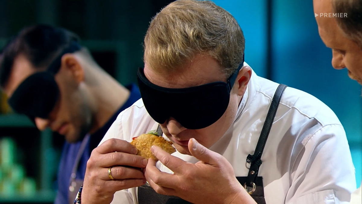 27 февраля на телеканале «Пятница!» состоялась премьера спецвыпуска кулинарной битвы «Молодые ножи». Правда, на этот раз вместо начинающих поваров Константин Ивлев пригласил настоящих профессионалов своего дела, в том числе владимирца Максима Рыбакова. Как это было? Рассказывает участник, поразивший именитого шефа своим такос.