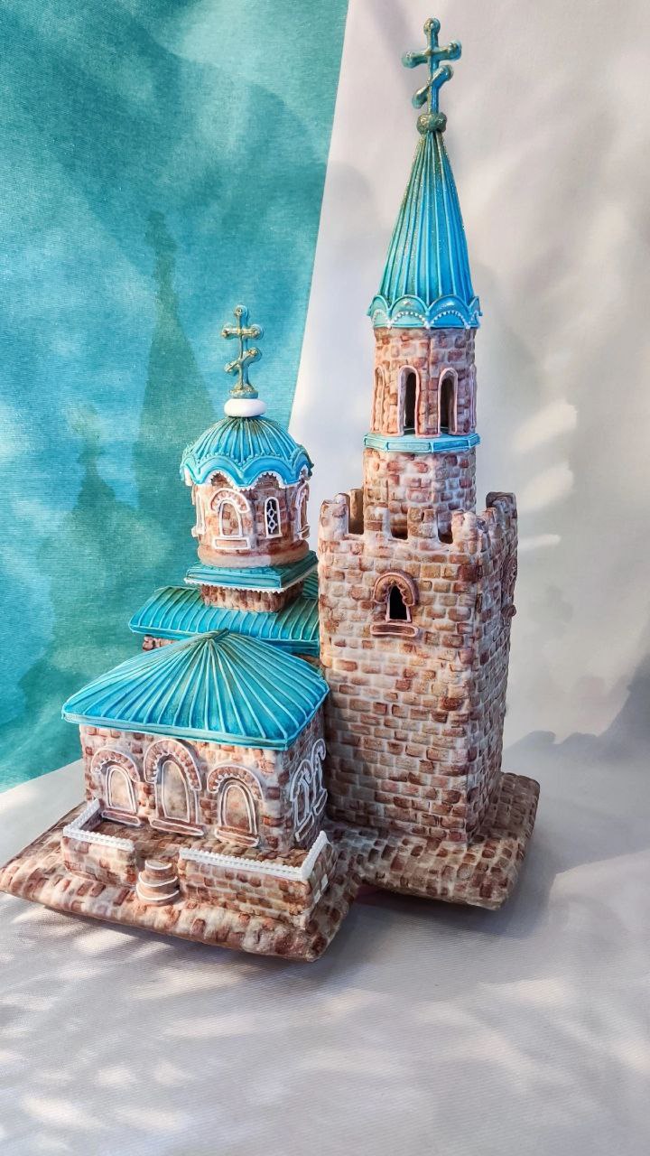 Кондитер из Александрова Елена Сорокина приняла участие в дружеском баттле России и Болгарии. Для коллаборации она создала веселого партизана. Колоритный повстанец под названием «Гайдук» не оставил никого равнодушным.