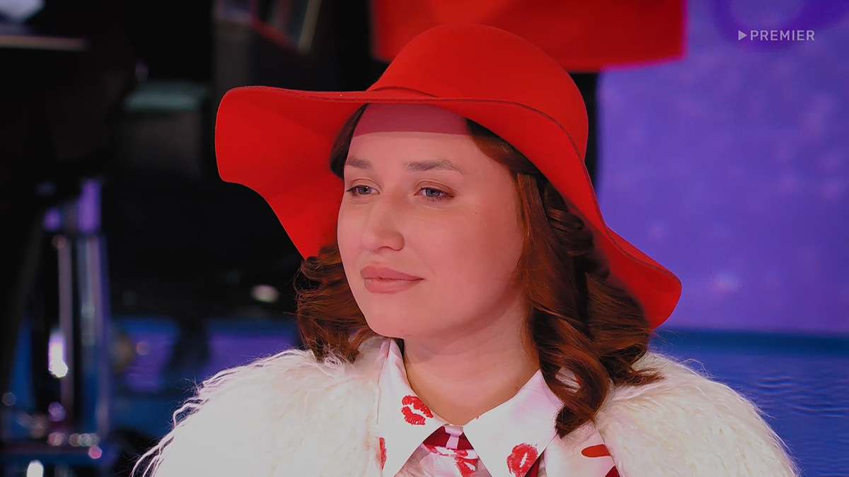 На ТНТ показали второй выпуск шоу «Бьюти баттл», в котором среди множества претендентов на победу за миллион рублей сражается и ковровский хэйр-стилист Илья Староверов. На сей раз участникам программы предложили превратить модель в главную героиню фильма «Самая обаятельная и привлекательная». 