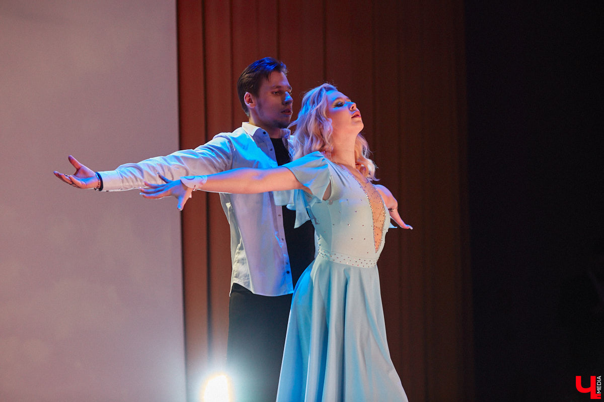 Любой конкурс красоты — магнит для глаз. «Мисс ВлГУ — 2023» не стал исключением. Прекрасные девушки, роскошные наряды, неожиданные таланты, а на десерт — непредсказуемый финал. «Ключ-Медиа» подготовил фотоотчёт с прошедшего мероприятия.