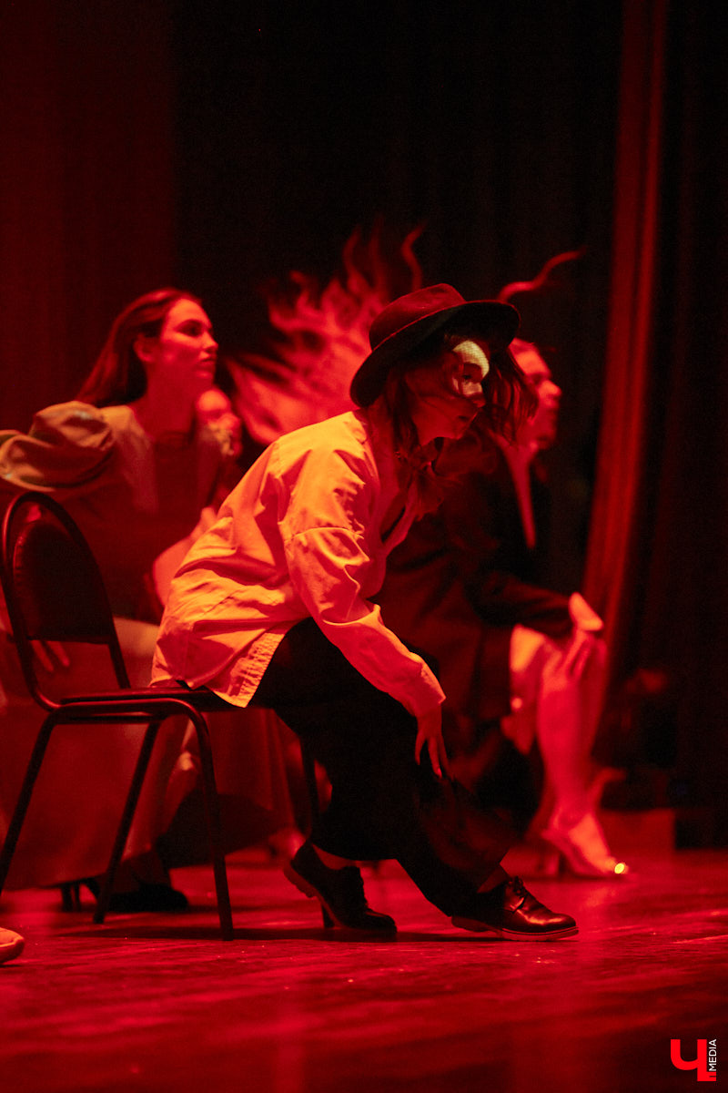 Любой конкурс красоты — магнит для глаз. «Мисс ВлГУ — 2023» не стал исключением. Прекрасные девушки, роскошные наряды, неожиданные таланты, а на десерт — непредсказуемый финал. «Ключ-Медиа» подготовил фотоотчёт с прошедшего мероприятия.