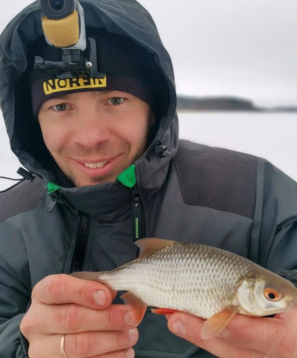 В Суздальском районе прошел чемпионат Владимирской области по ловле на мормышку, которому впервые в истории регионального спорта присвоили статус международного. На соревнования приехали призеры мирового первенства из Республики Беларусь. Их весьма удивила толщина льда на Глазовском водохранилище.