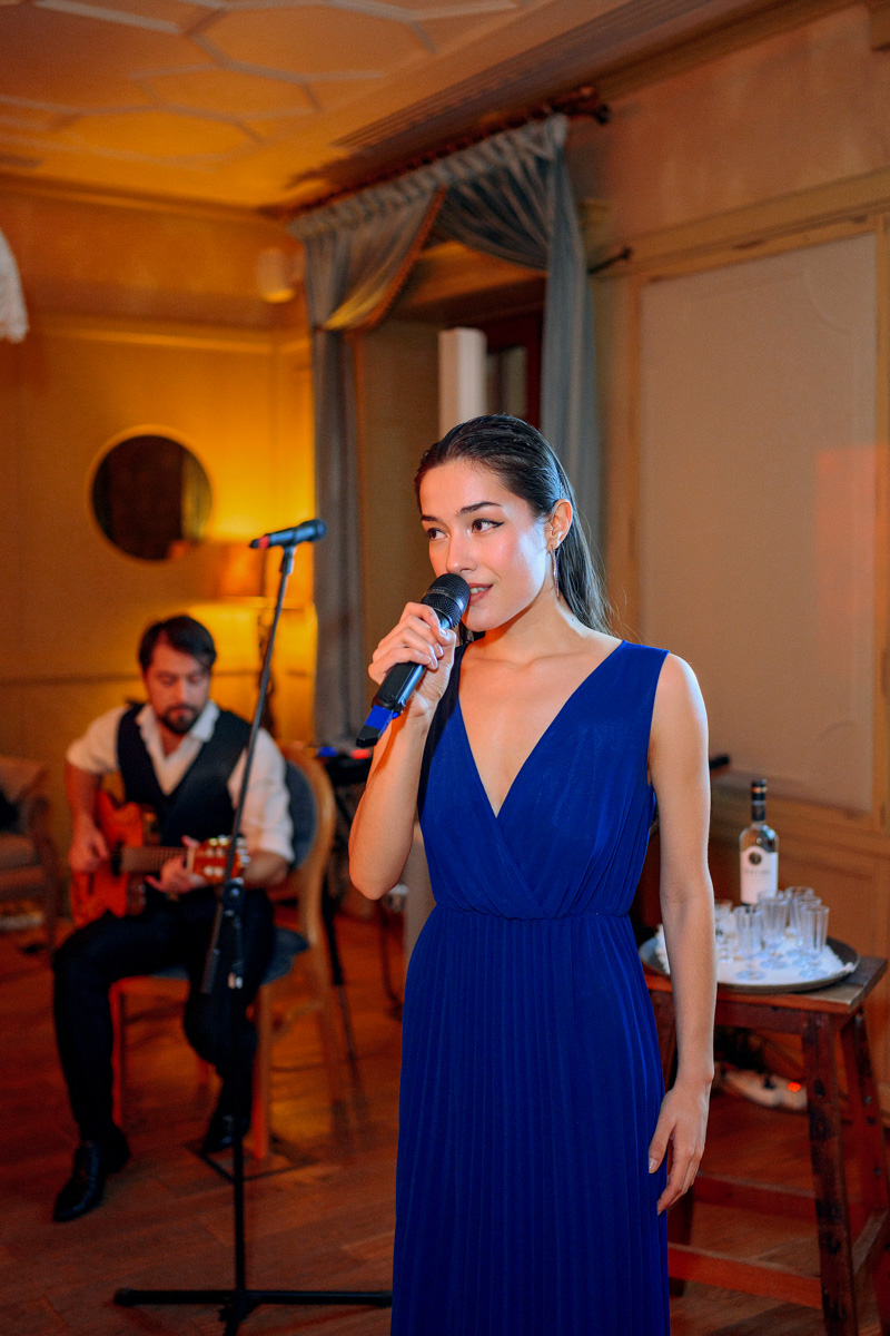 Приём в стиле русского дворянства — процедура невероятно эстетичная и хлебосольная. Откуда «Ключ-Медиа» известны такие подробности? Вечером 7 марта мы посетили уникальное светское мероприятие по мотивам романа Михаила Афанасьевича Булгакова «Собачье сердце» и готовы делиться впечатлениями.