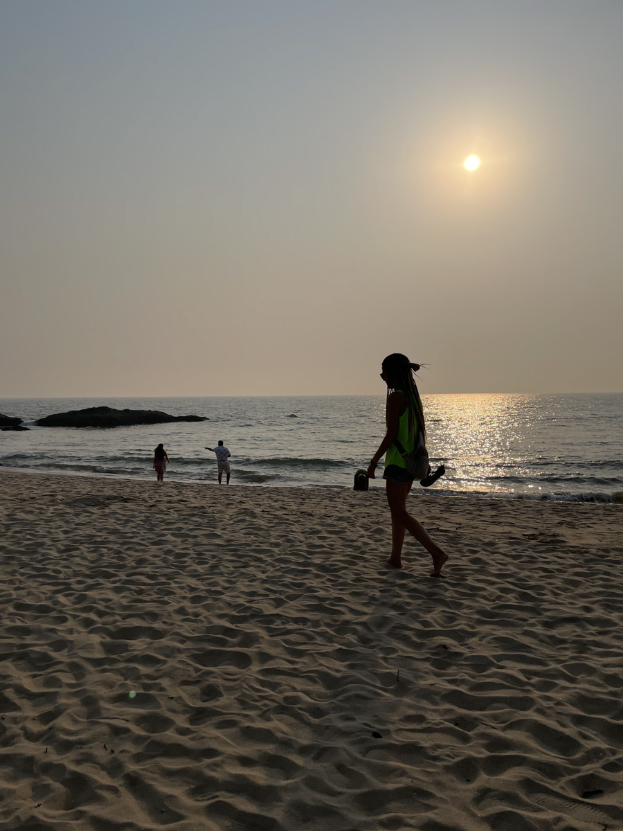 В самом начале декабря Екатерина Зимина из Коврова вместе с семьей отправилась на берег Аравийского моря. Три месяца на юго-западном побережье Индии прошли незаметно, ведь весь день на Гоа — это график, о котором можно только мечтать!