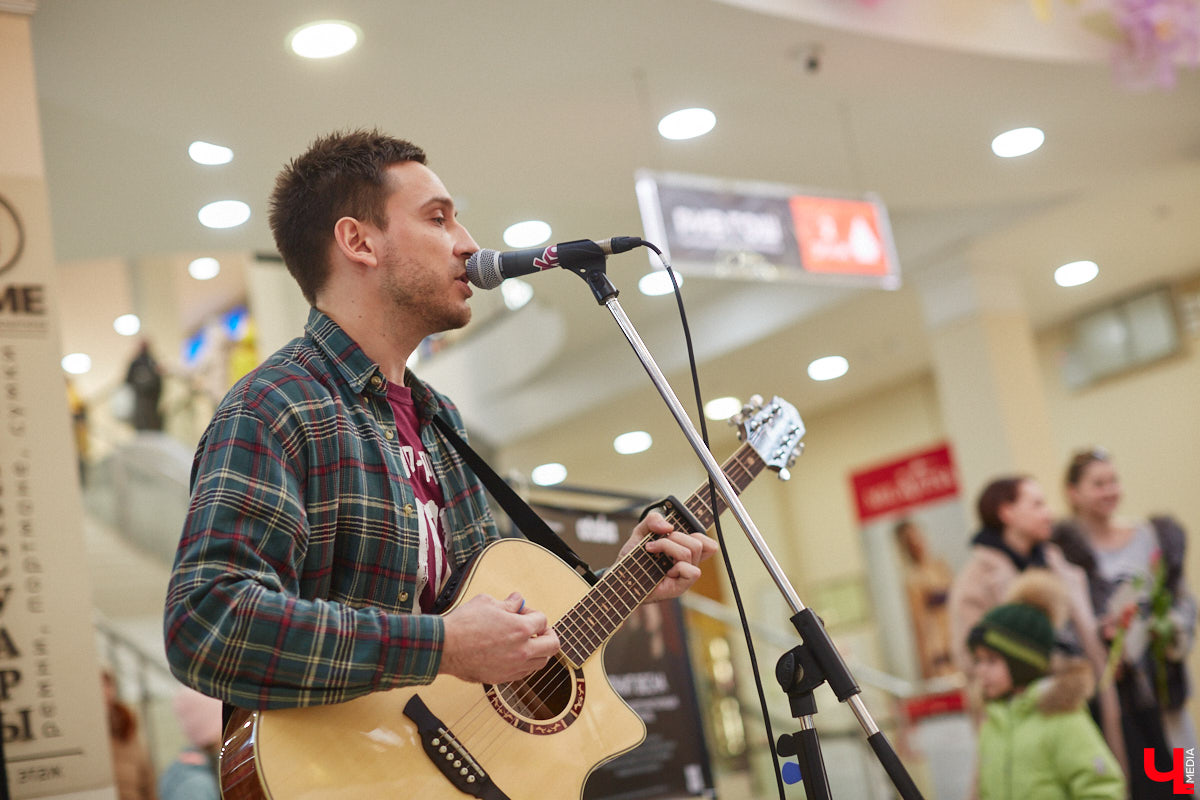 Прямо сейчас группа ataka готовится к масштабному сольному концерту во Владимире, который состоится 31 марта в концертном баре «ЦЕХ». И если вы пока не определились, брать ли билет, то приходите на тест-драйв ивента. Комплекс «Торговые ряды», третий этаж, первый интерактивный концерт-инсталляция в России. На баннерах с фотографиями ataka зашифрован полноценный сет-лист группы с песнями, клипами, лайвами. Следуйте за QR-кодом!