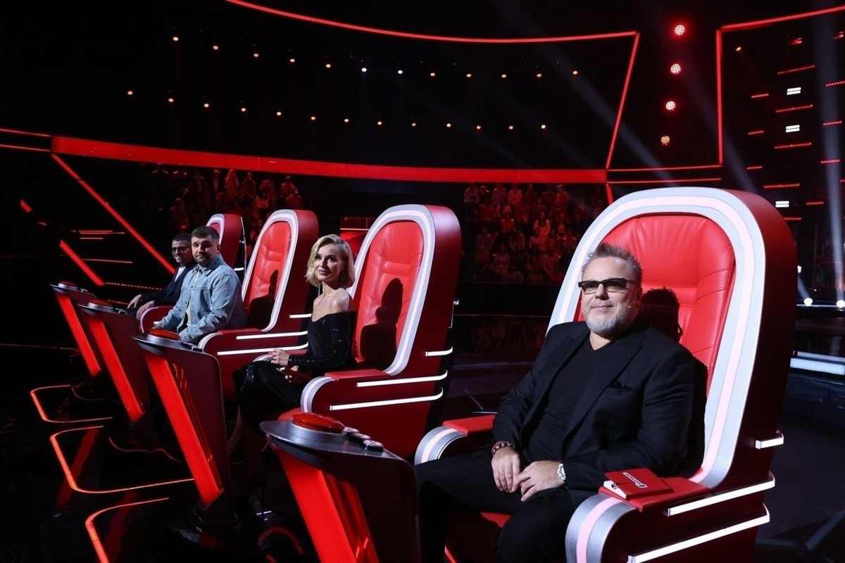 Еще один уроженец нашей области добрался до вокального шоу «Голос». На этапе слепых прослушиваний на сцену вышел Дмитрий Волков из Владимира. Членов жюри покорил его голос, но манера исполнения понравилась далеко не всем. Зато зрители отметили его выступление, а сам он запустил веселый хэштег.