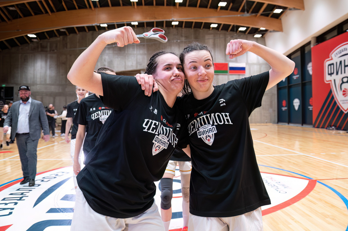 Настоящий праздник женского баскетбола не так давно прошел в Суздале. Город впервые в истории принял финал Студенческой лиги РЖД. На паркет новой спортивной арены вышли сразу восемь команд, в числе которых и «Владимирские львицы».