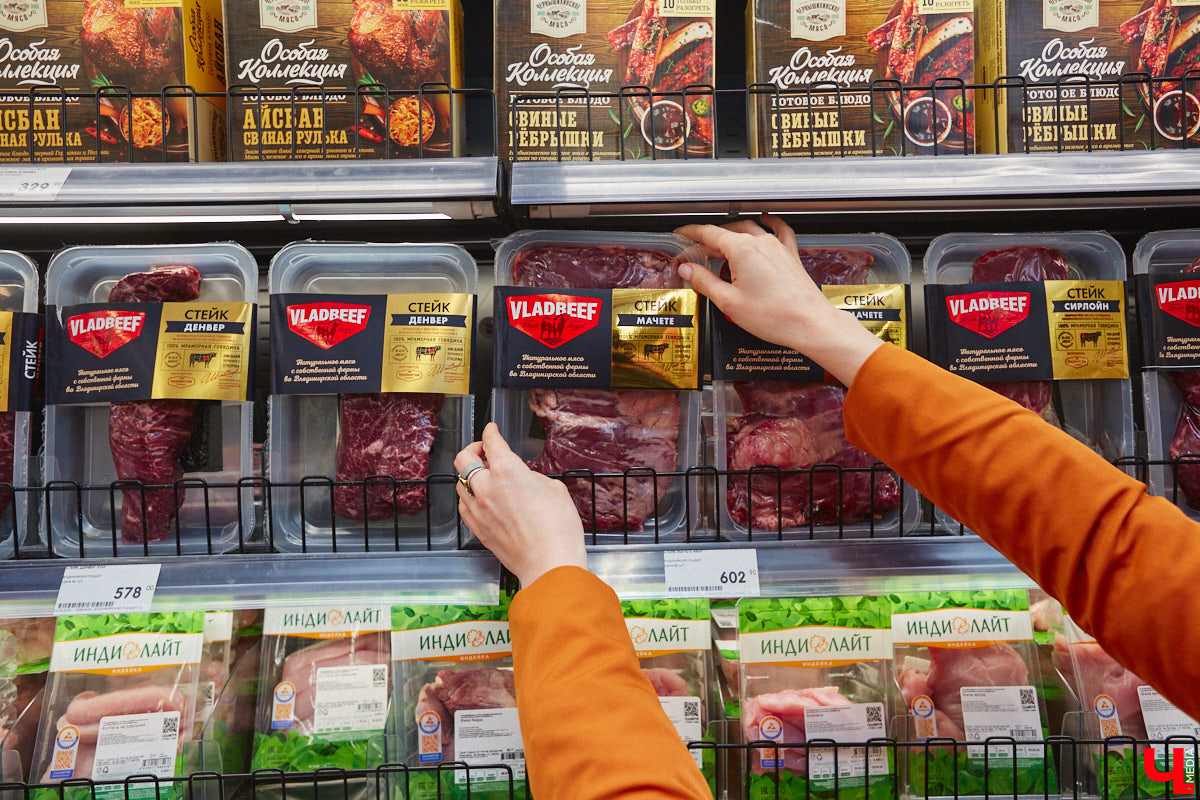 Красиво и       с       любовью       — это уже вкусно. В       новом сезоне гастрошоу от       «Ключ-Медиа» создатель эксклюзивной мебели Ирина Шепелева вместе с       сыном прогулялась по       супермаркету первого dog-friendly торгового центра во       Владимире, а       потом соединила всю свою силу и       нежность, чтобы сделать поистине дизайнерское блюдо.