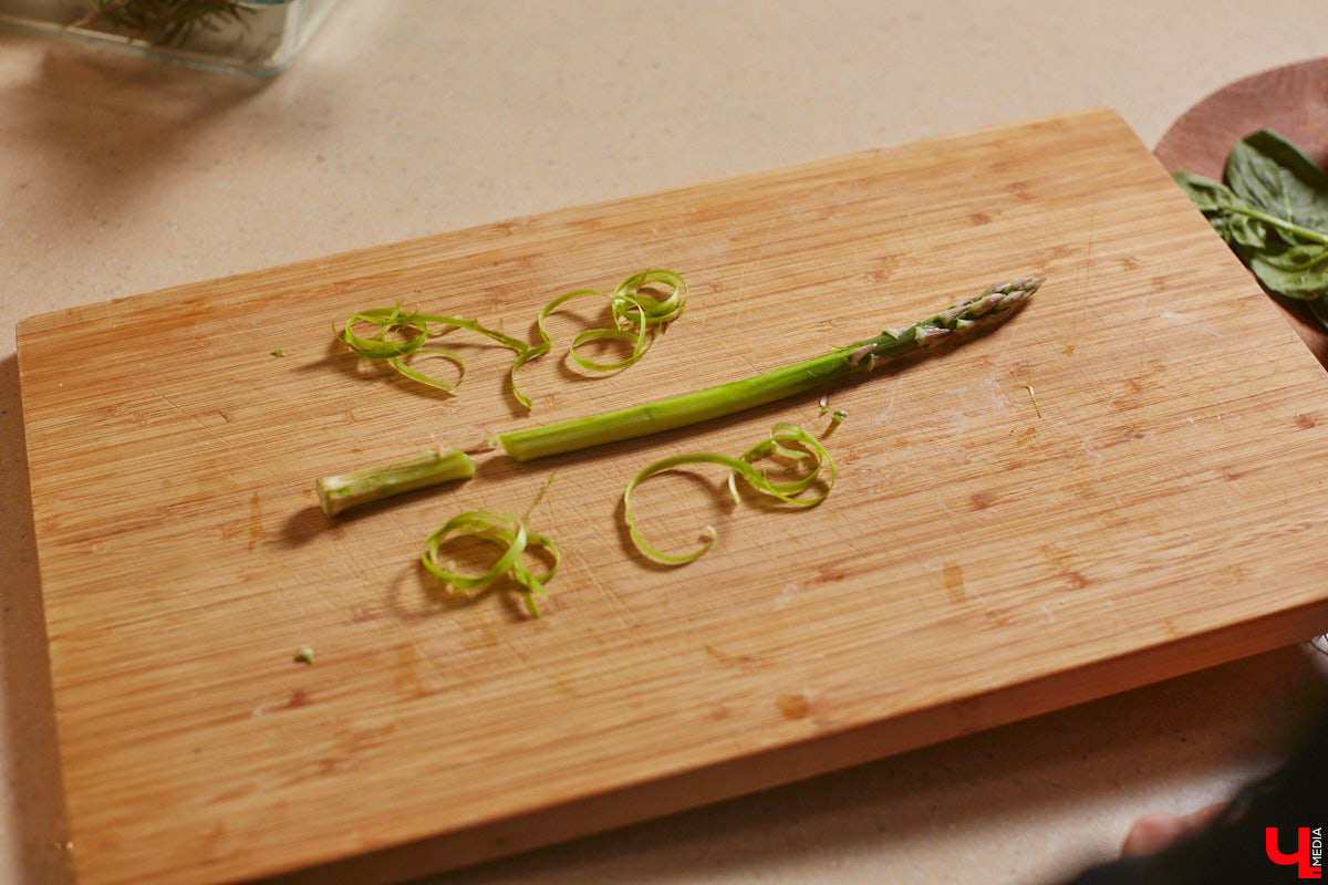 Красиво и       с       любовью       — это уже вкусно. В       новом сезоне гастрошоу от       «Ключ-Медиа» создатель эксклюзивной мебели Ирина Шепелева вместе с       сыном прогулялась по       супермаркету первого dog-friendly торгового центра во       Владимире, а       потом соединила всю свою силу и       нежность, чтобы сделать поистине дизайнерское блюдо.