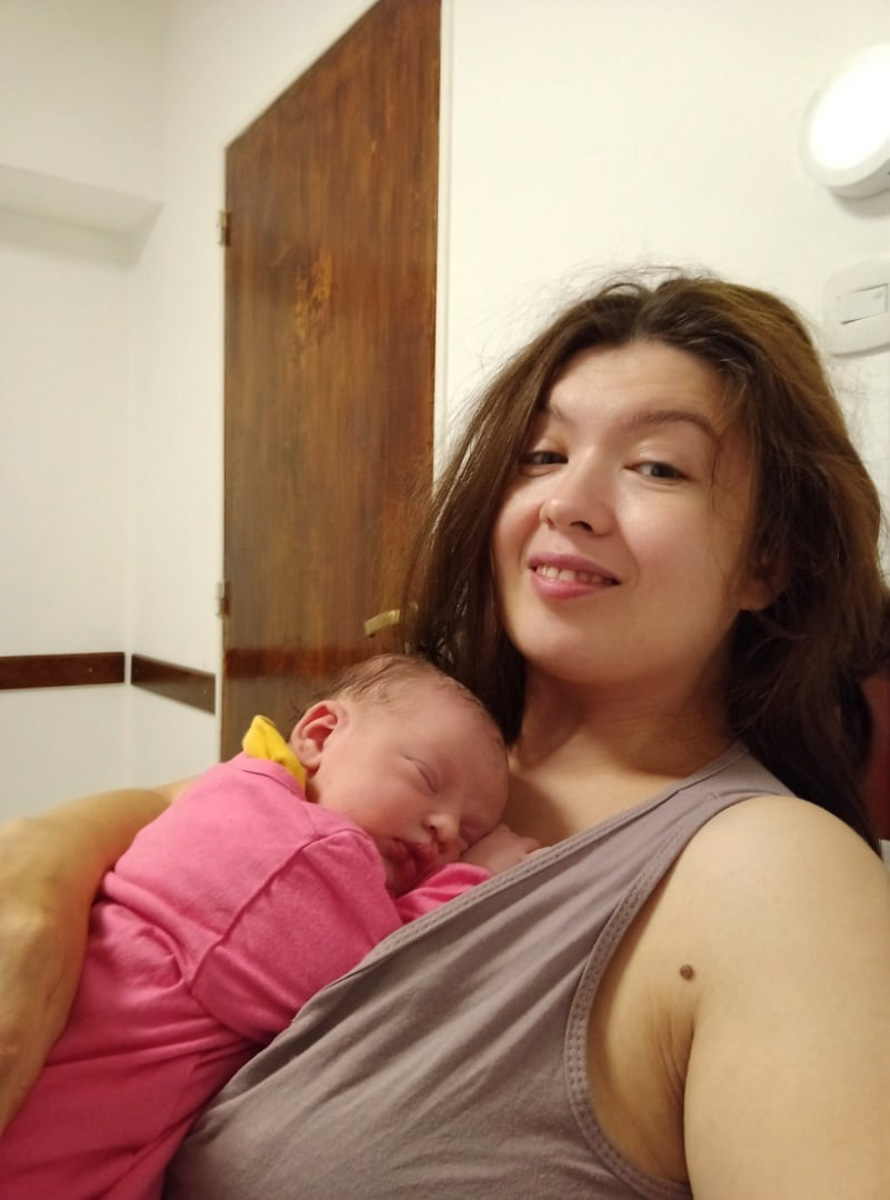 Все больше женщин Владимира предпочитают рожать в… Аргентине. И у этого есть свои объяснения: хорошая бесплатная медицина и возможность автоматически оформить гражданство латиноамериканской страны для малыша и его родителей. Мария Афанасьева поделилась с «Ключ-Медиа» своей историей. 