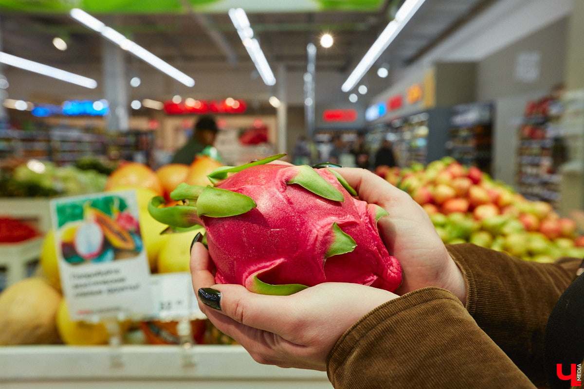 Что будет, если дать сковородку бизнес-тренеру, умеющему «прожаривать» продавцов? Автор канала «Всемогущий отдел продаж» нашла во Владимире секретное средство для воздействия на сознание.