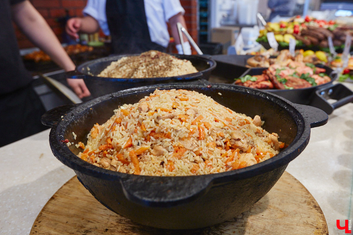 Что будет, если дать сковородку бизнес-тренеру, умеющему «прожаривать» продавцов? Автор канала «Всемогущий отдел продаж» нашла во Владимире секретное средство для воздействия на сознание.